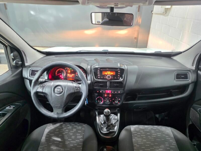 OPEL Combo Life cdti 5 plazas