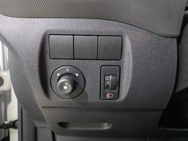 PEUGEOT Parnert 1.6 hdi