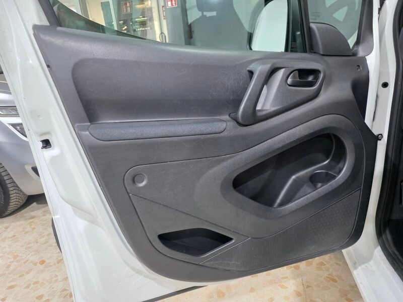 PEUGEOT Parnert 1.6 hdi