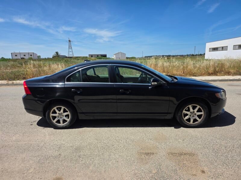 VOLVO S80 Momentum