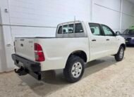 TOYOTA Hilux d4d doble cabina 4×4