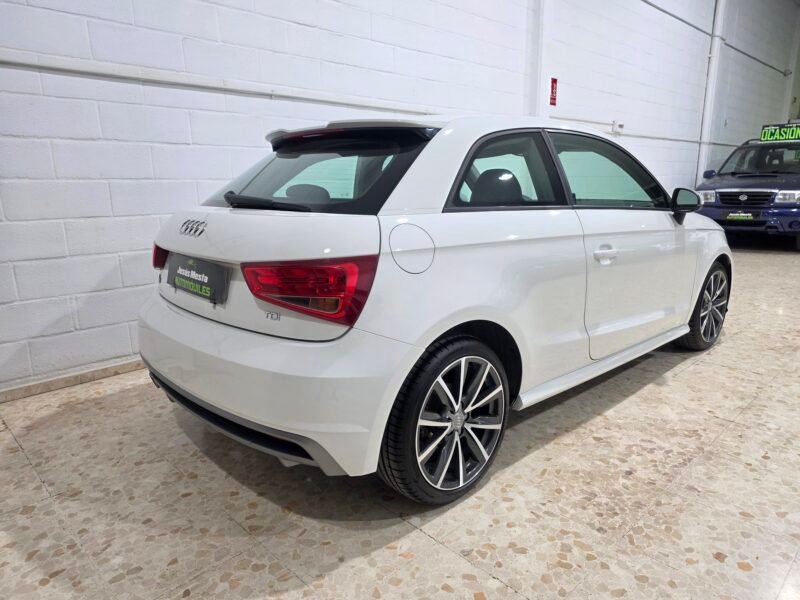 AUDI A1 1.6 tdi sline