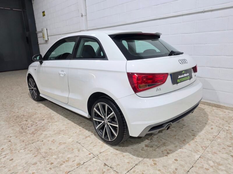 AUDI A1 1.6 tdi sline