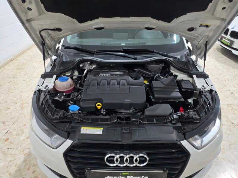 AUDI A1 1.6 tdi sline