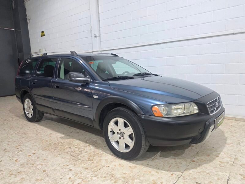 VOLVO Xc70 Momentum 4×4