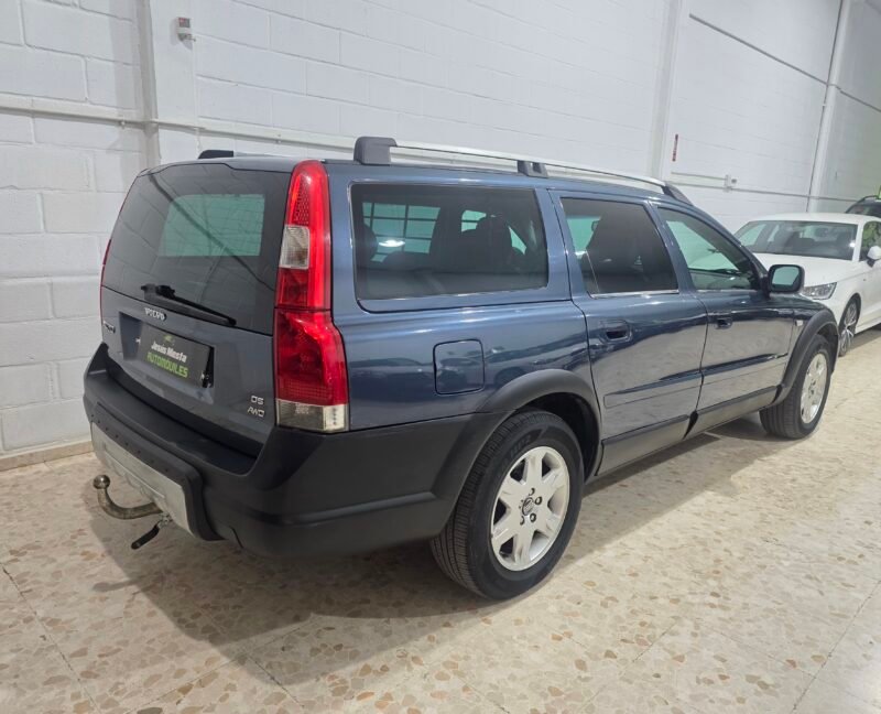 VOLVO Xc70 Momentum 4×4