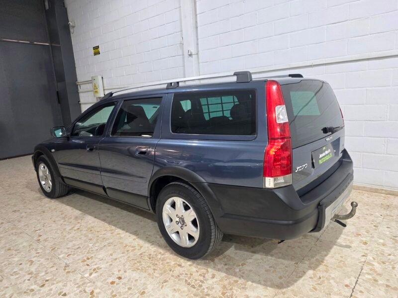 VOLVO Xc70 Momentum 4×4