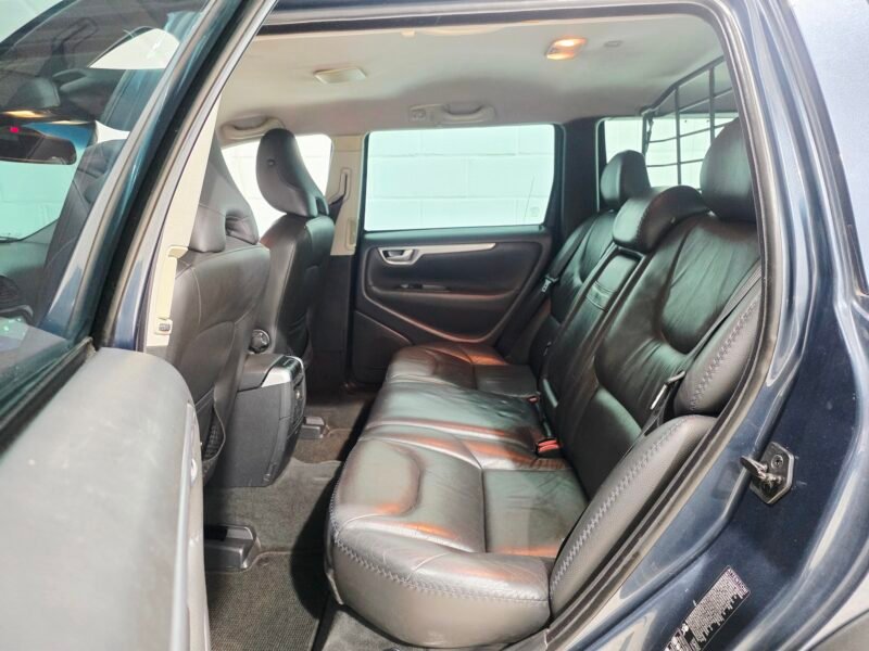 VOLVO Xc70 Momentum 4×4