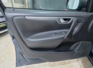 VOLVO Xc70 Momentum 4×4