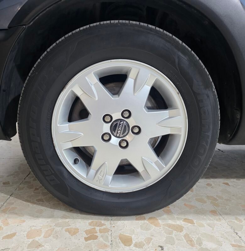 VOLVO Xc70 Momentum 4×4