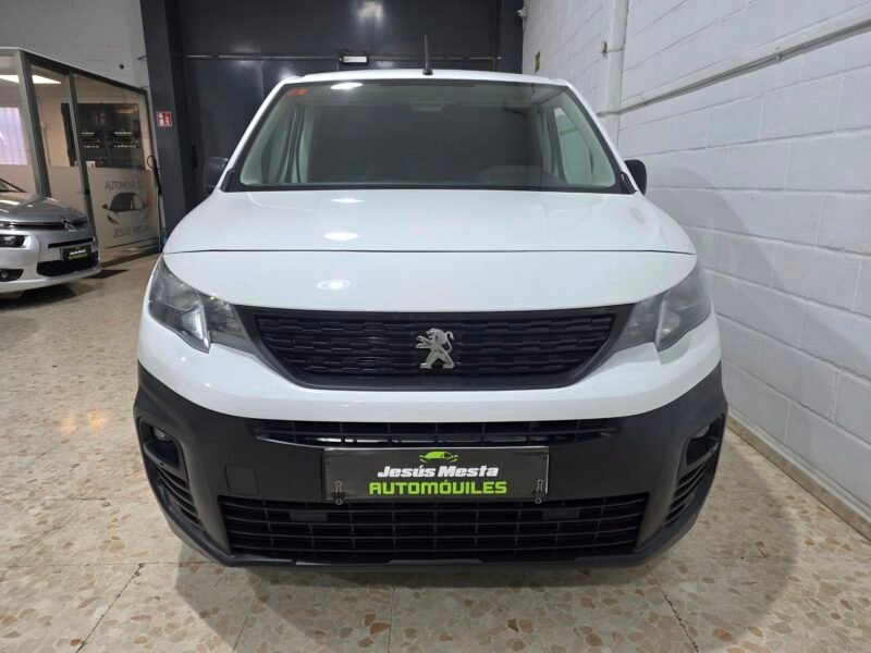 PEUGEOT Parnert 1.6 hdi Talla M