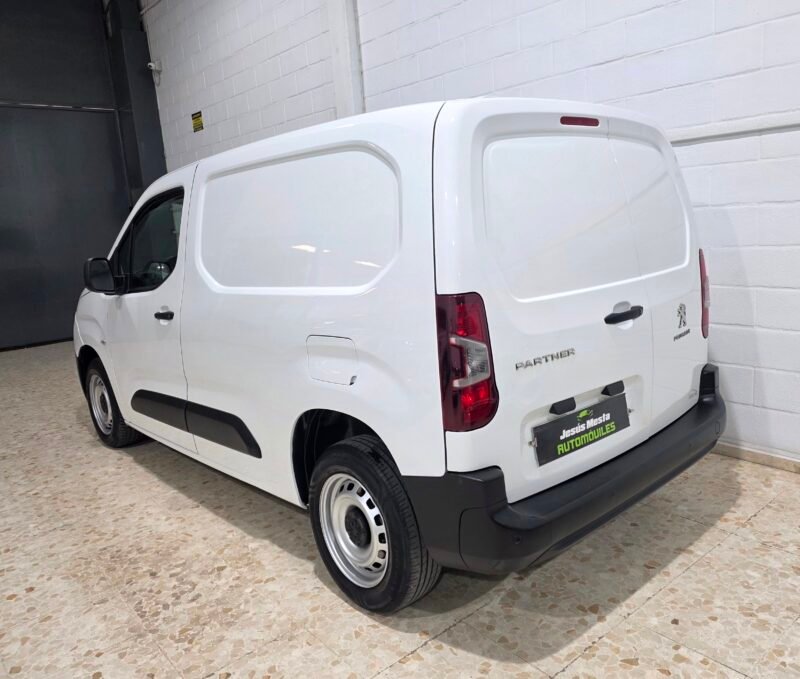 PEUGEOT Parnert 1.6 hdi Talla M
