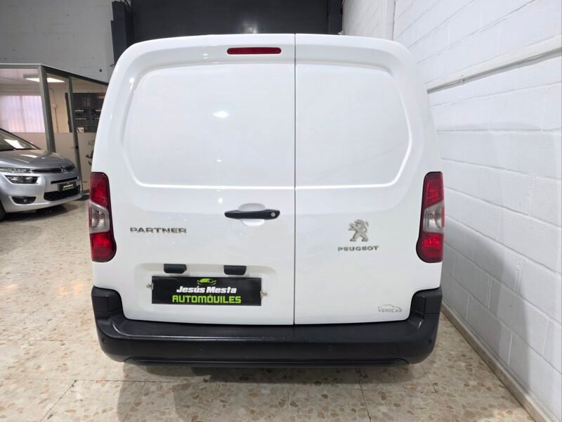 PEUGEOT Parnert 1.6 hdi Talla M