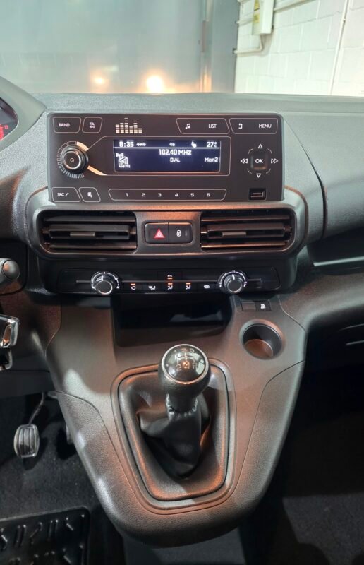 PEUGEOT Parnert 1.6 hdi Talla M