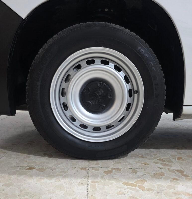 PEUGEOT Parnert 1.6 hdi Talla M