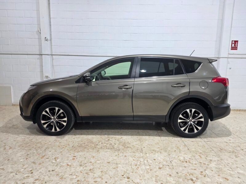TOYOTA Rav4 Advance 4×4