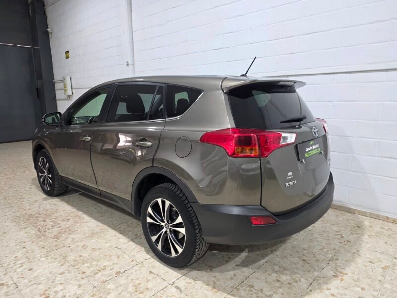 TOYOTA Rav4 Advance 4×4