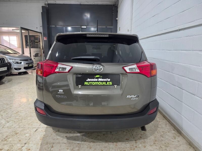 TOYOTA Rav4 Advance 4×4