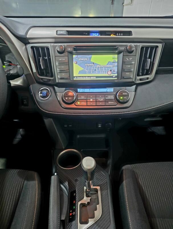 TOYOTA Rav4 Advance 4×4