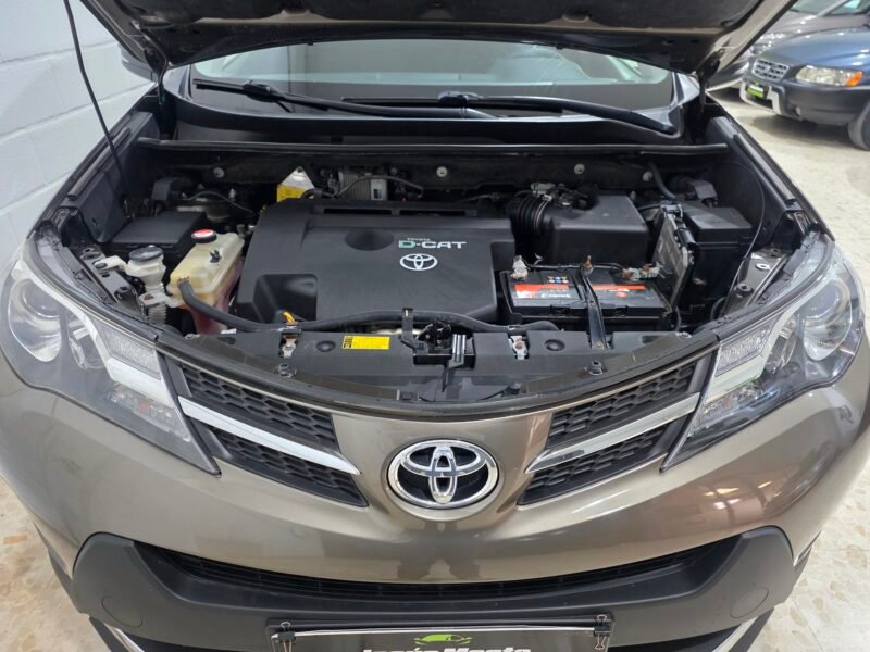 TOYOTA Rav4 Advance 4×4