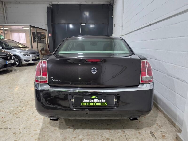 Lancia Thema 3.0 crdi limited