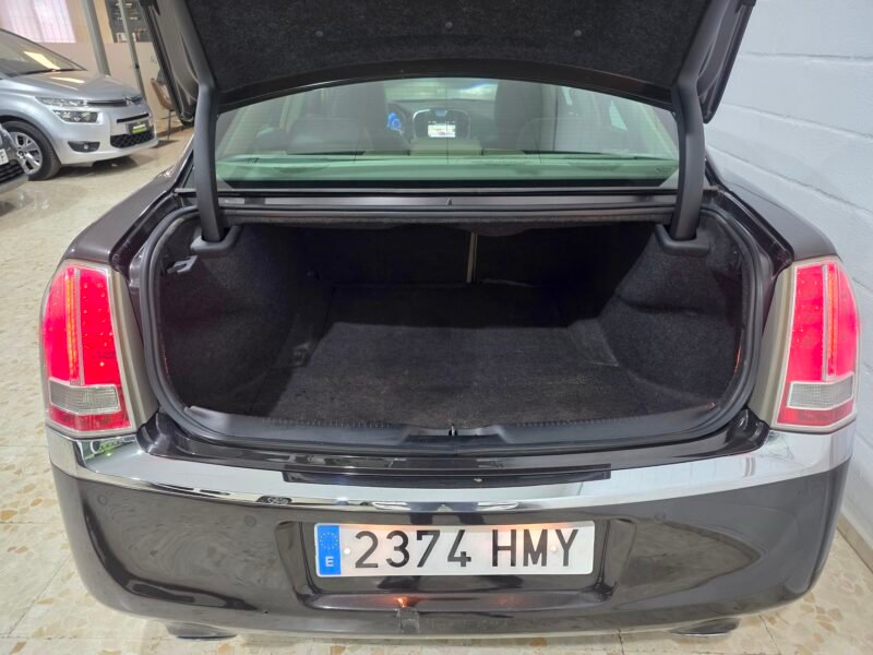 Lancia Thema 3.0 crdi limited