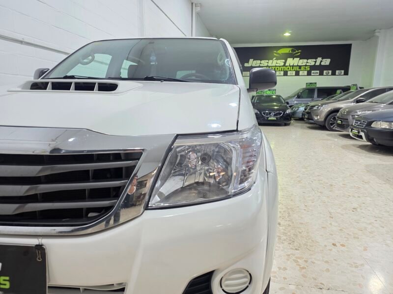 TOYOTA Hilux VX doble cabina d4d