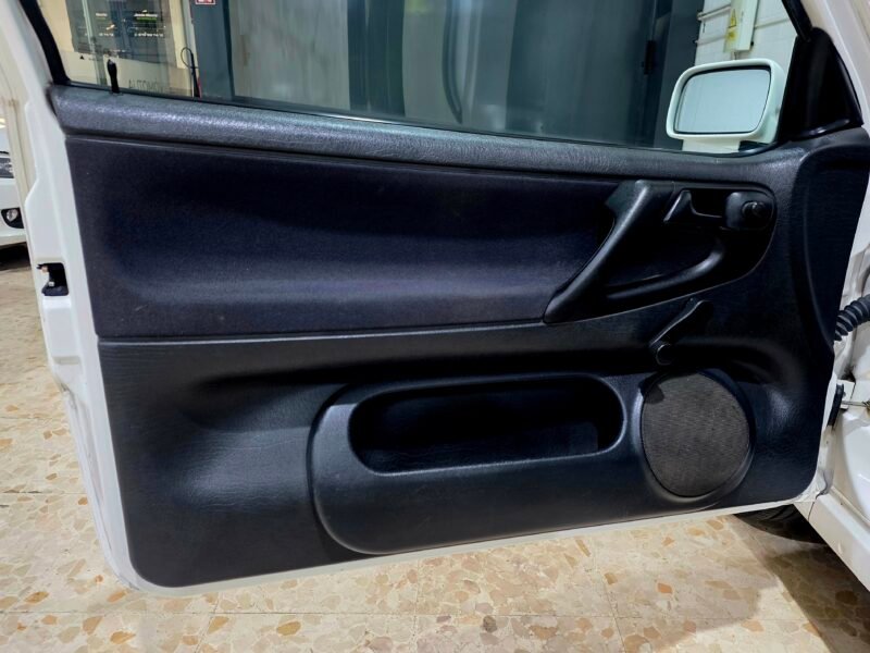 VOLKSWAGEN Polo 1.0 cc
