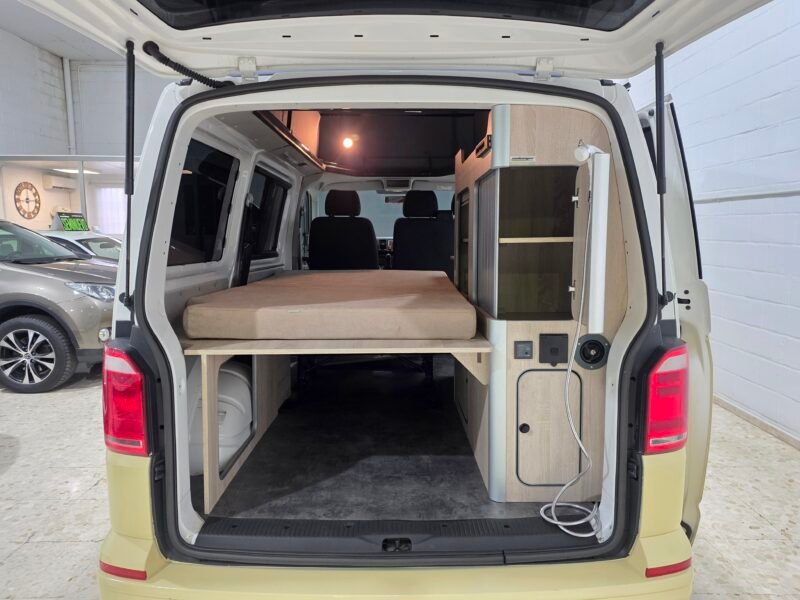 VOLKSWAGEN Transporter california camper 2.0 TDI BMT