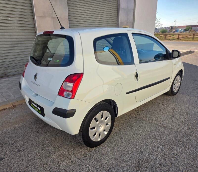 RENAULT Twingo 1.2 Authentique