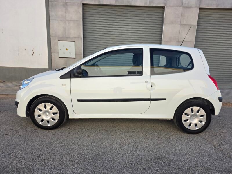 RENAULT Twingo 1.2 Authentique