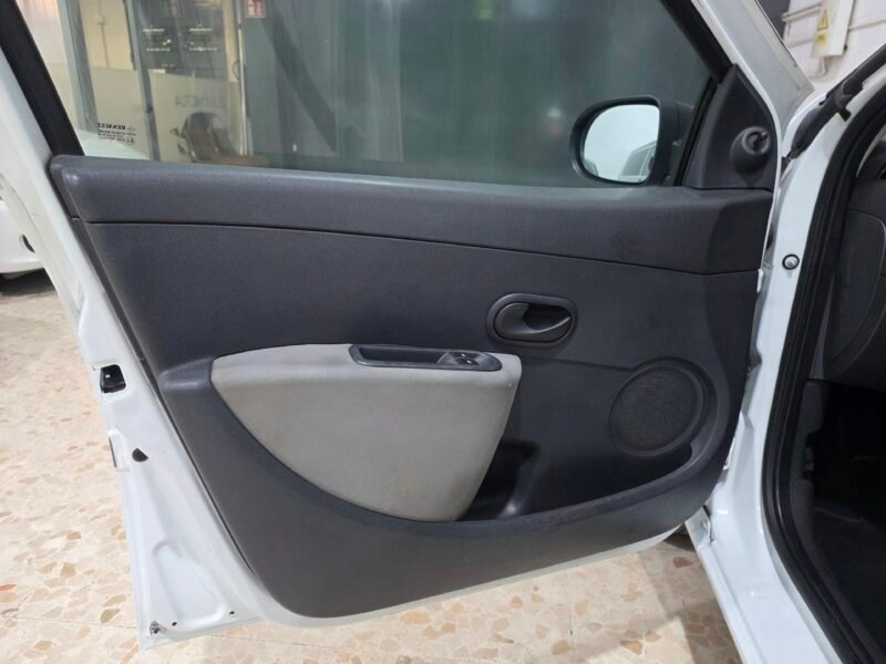 RENAULT Clio 1.5 dci business