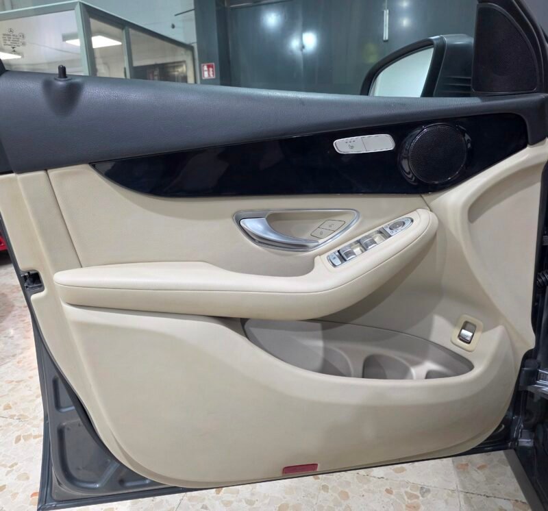 MERCEDES-BENZ Glc 220 d 4matic