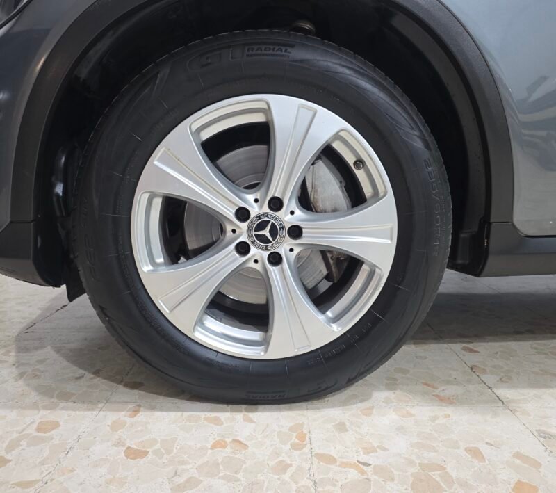 MERCEDES-BENZ Glc 220 d 4matic