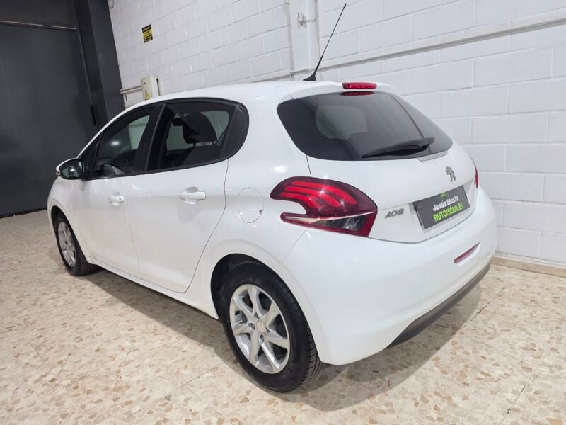 PEUGEOT 208 1.2 vti active