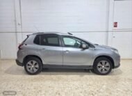 PEUGEOT 2008 Style