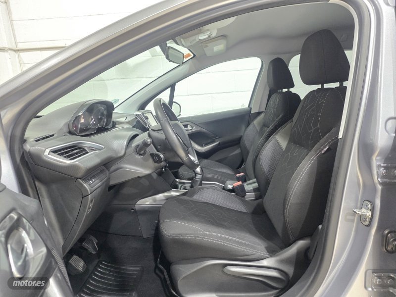 PEUGEOT 2008 Style