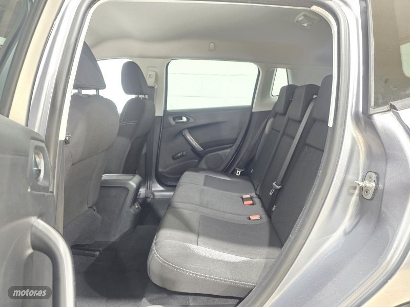 PEUGEOT 2008 Style