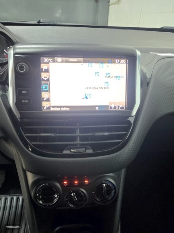 PEUGEOT 2008 Style