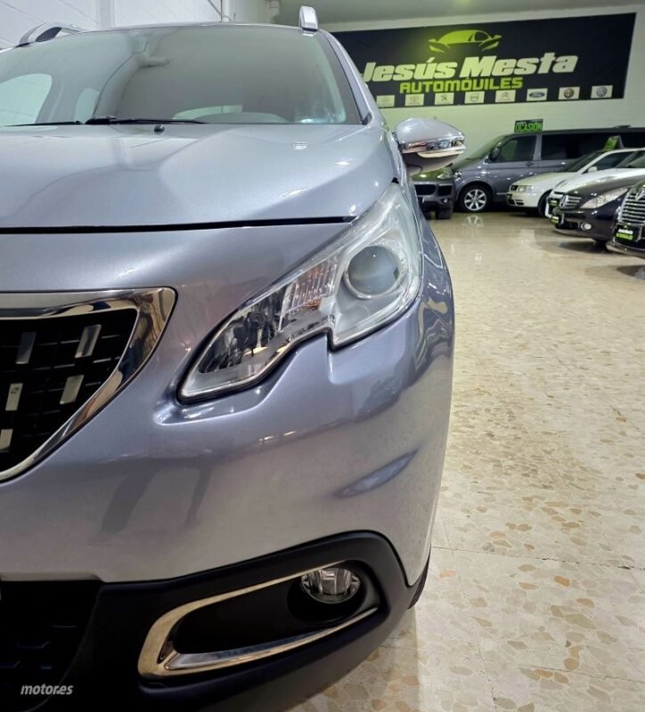 PEUGEOT 2008 Style