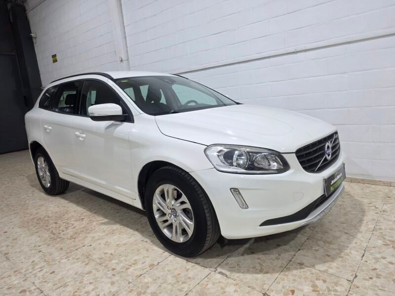 VOLVO Xc60 Premium edition