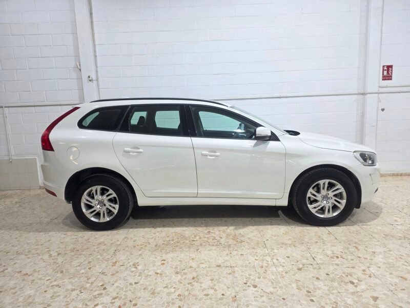 VOLVO Xc60 Premium edition