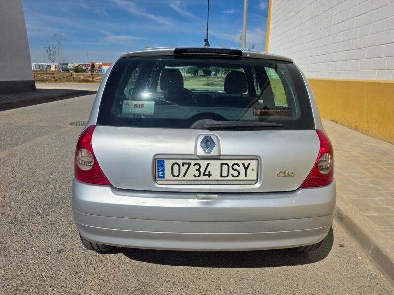 RENAULT Clio 1.5 dci