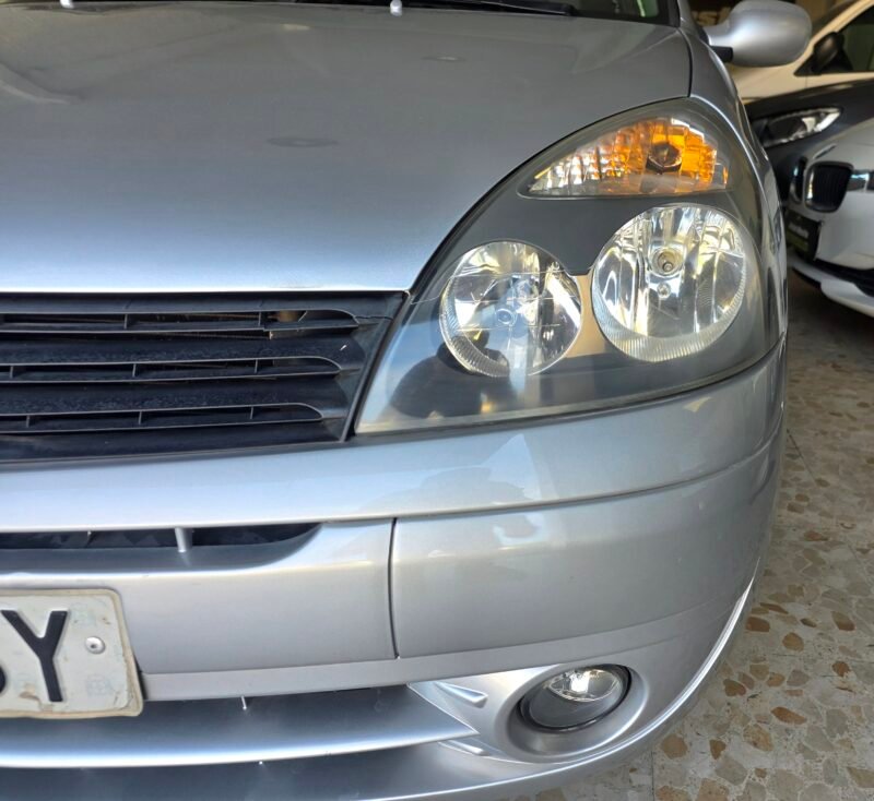 RENAULT Clio 1.5 dci