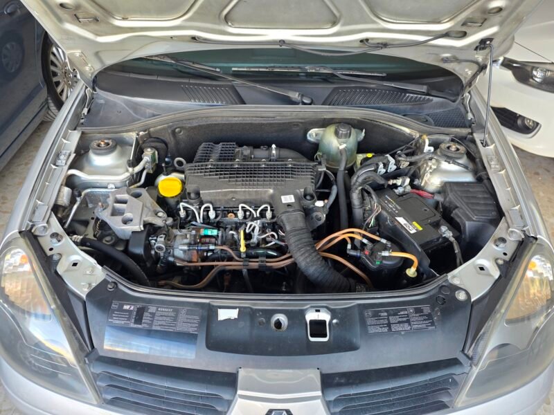 RENAULT Clio 1.5 dci