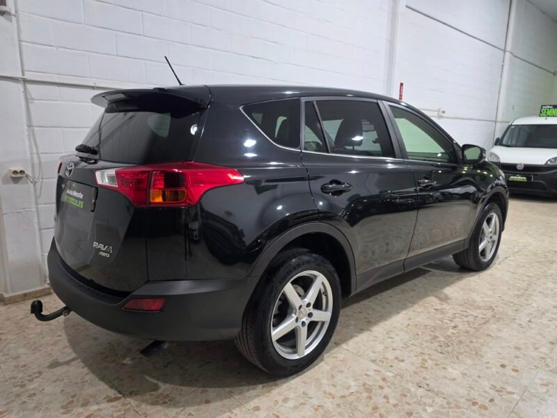 TOYOTA Rav4 ADVANCE 4X4 D4D