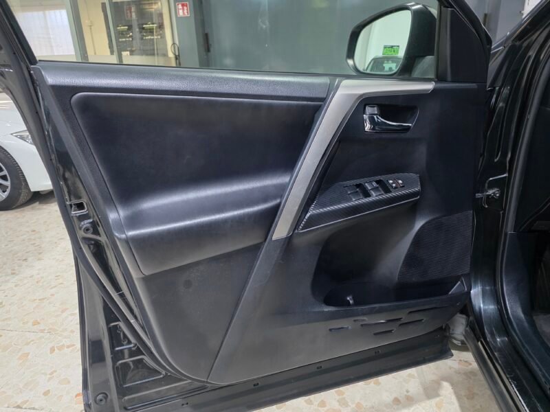 TOYOTA Rav4 ADVANCE 4X4 D4D