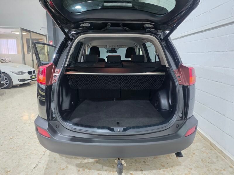 TOYOTA Rav4 ADVANCE 4X4 D4D