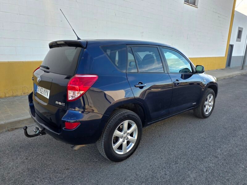 TOYOTA Rav4 ADVANCE 4X4 D4D
