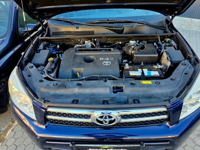 TOYOTA Rav4 ADVANCE 4X4 D4D